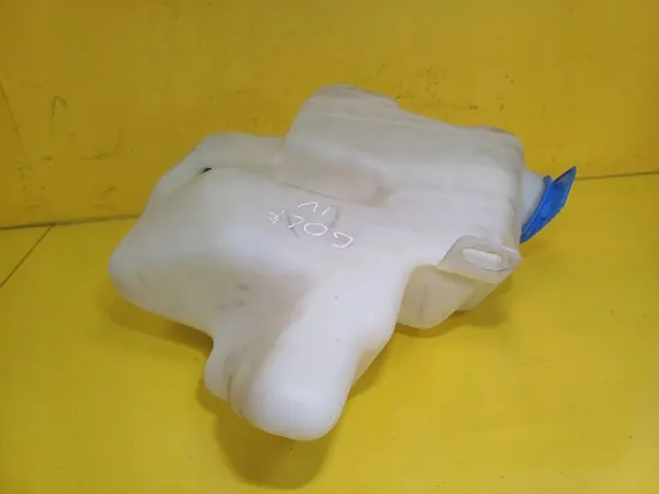 Pyyhkijän nesteen säiliö VW Golf IV image 7