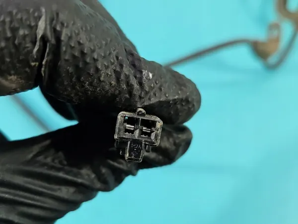 Käsijarrukaapeli Oikea Takana Mitsubishi Outlander III image 2