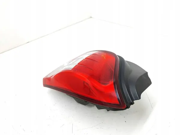 Luz trasera derecha Renault Twingo II 2010 OEM image 4