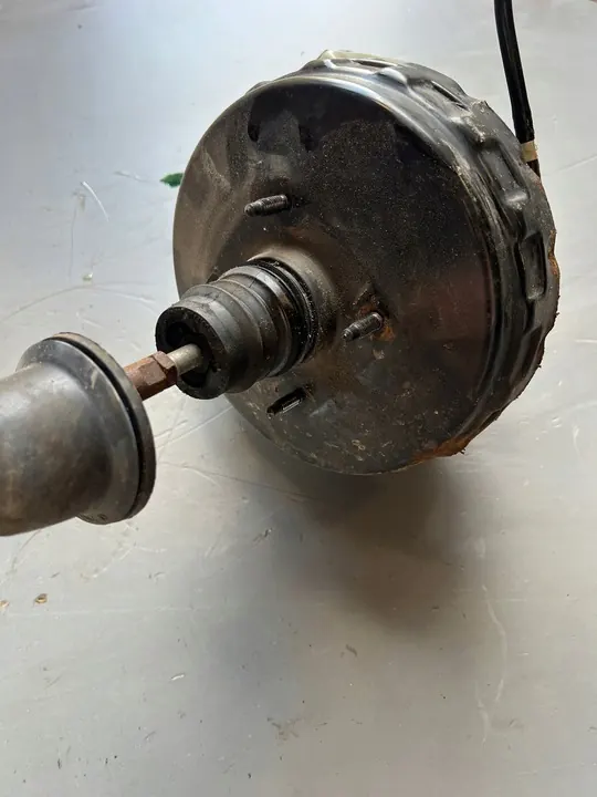 SAAB 95 9-5 EUROPA 2.0t 1.8t Bromsservomotor image 3