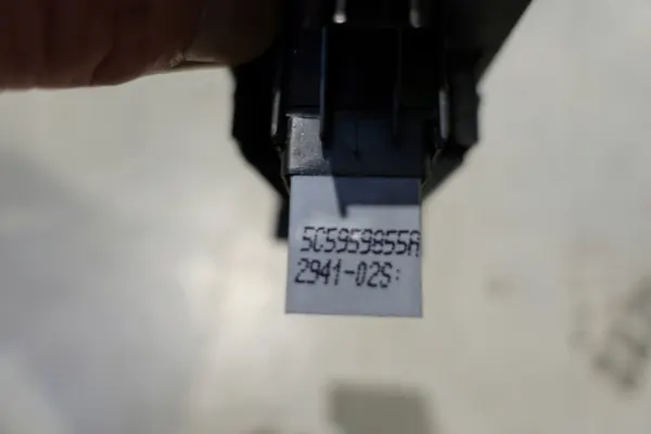 Botão do Interruptor da Janela Direita VW Beetle image 4