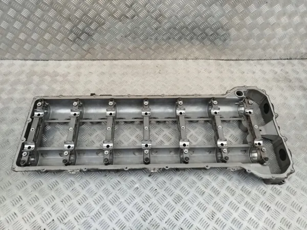 Scania Nokkenasbehuizing OEM 2946977 3057894 image 2