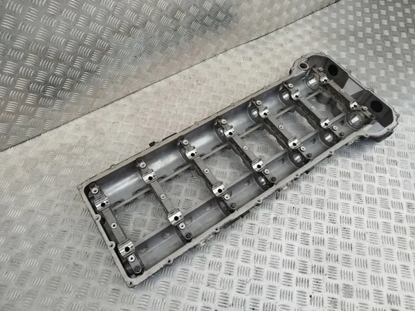 Scania Nokkenasbehuizing OEM 2946977 3057894 image 3