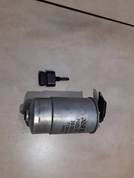 Fiat OE 77363657 Kraftstofffilter - Gebraucht image 8