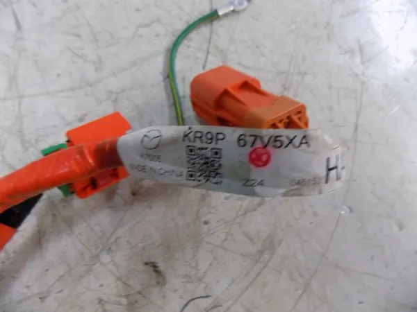 Tomada de carga Mazda CX-60 OEM KR9P67V5XA image 5