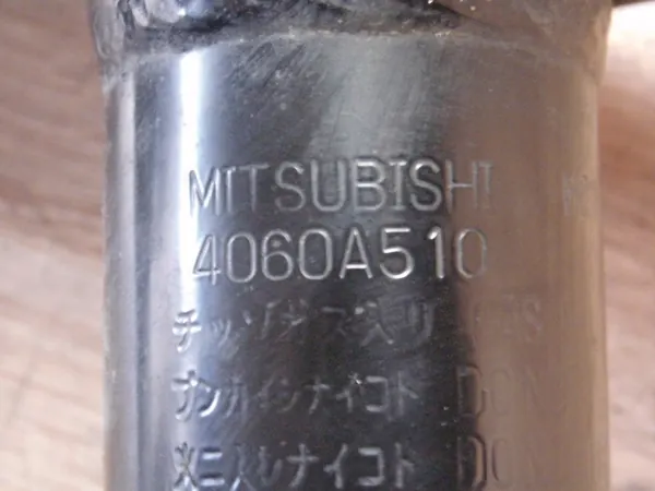 Mitsubishi ASX 1.8 DID Assemblaggio Sospensione Anteriore Destro OEM image 5