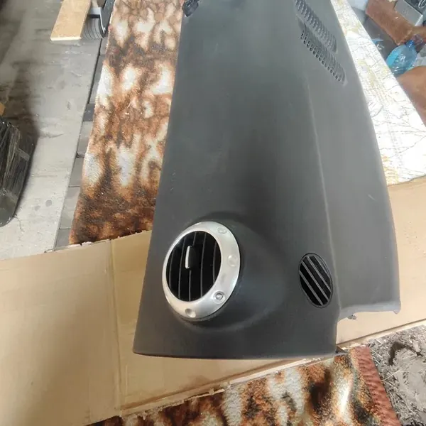 Audi TT 8N Instrumentbrädskonsol OEM tt 8n Svart image 3