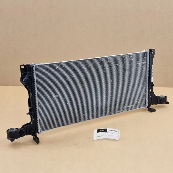 Vesijäähdytin OEM 32249456 Volvo XC40:lle 2017-2025 image 4