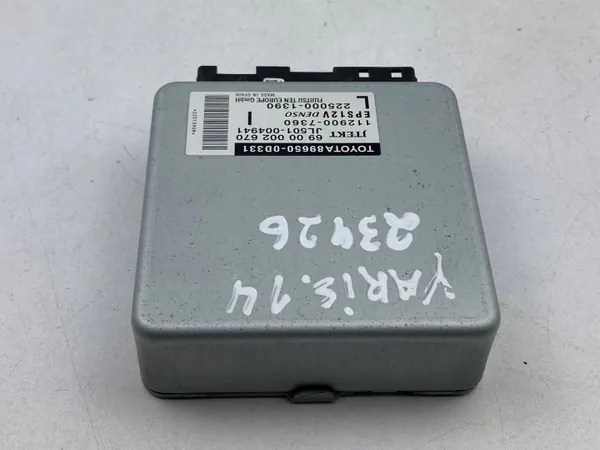 Toyota styrmodul OEM 89650-0D331 - Begagnad image 4