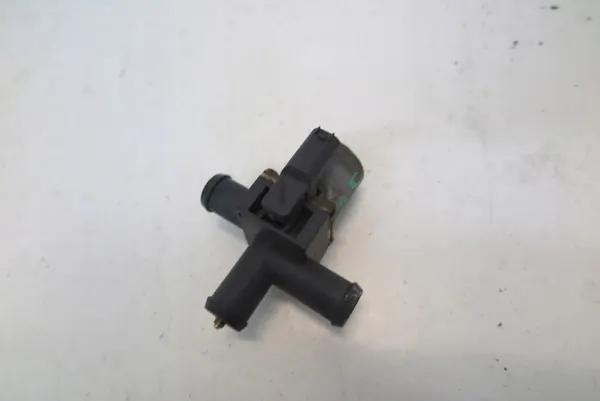 Sähkösäätöventtiili Mercedes A0005062864 image 2