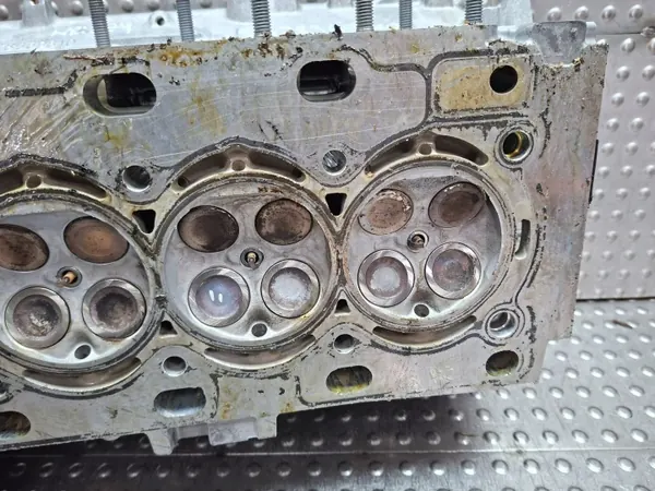 Culata Motor OEM 9678369810 para Peugeot RCZ image 9