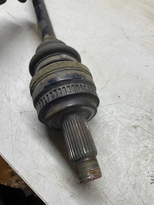 Vänster bakaxel BMW X3 E83 image 4