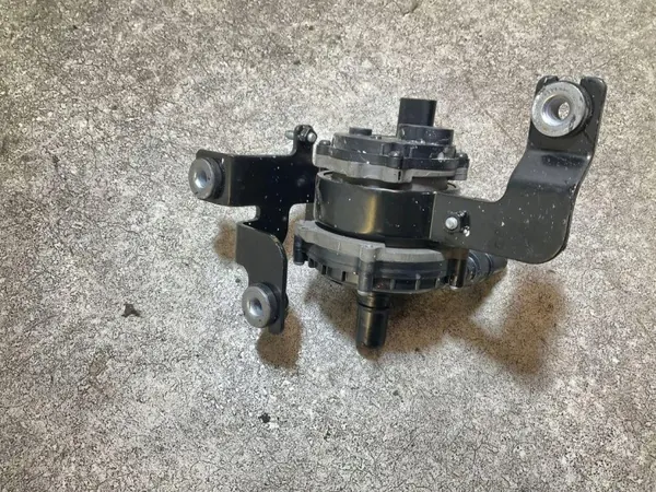 Veden kiertomoottori OEM 240531S281 Hyundaiille image 5