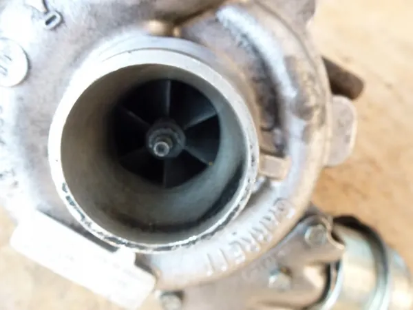 Turbo Garrett Renault 1.9 DCI Diesel image 6