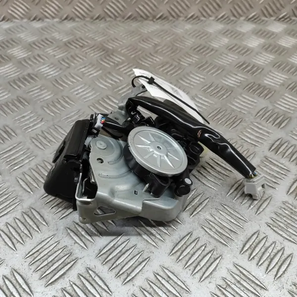 Lexus UX (AA1/AH1/MA1) Bagaggelucka lås 2020 OEM 69350-76030 image 2