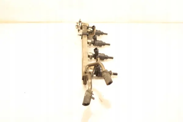 Rampe d'injection SEAT LEON I 1.8 image 5