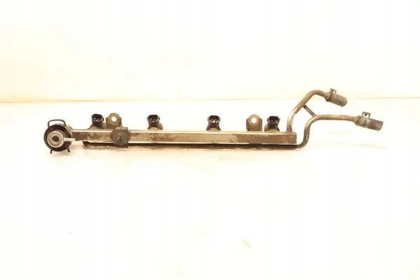 Rampe d'injection SEAT LEON I 1.8 image 6