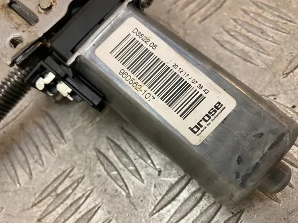 Moteur de siège Mercedes-Benz GLE AMG W166 - OEM image 5