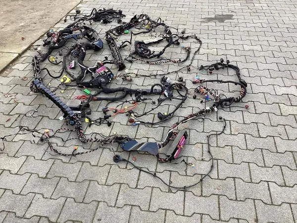 Voordeur grommet Porsche Taycan 9j1970000e image 2