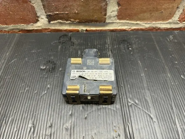 Mercedes Distronic Radar OEM A9079001303 - Gebruikt image 2