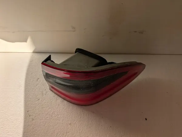 MERCEDES W211 3.0 Rechter Achterlicht Kombi 2118201664 image 6