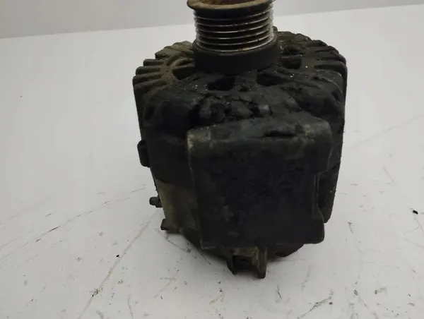 Mercedes-Benz C W204 2011 Generaattori A0009067900 image 2