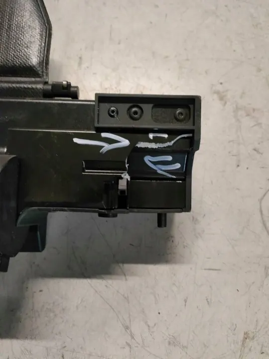 BMW E91 Kofferbakrolgordijn - OEM-onderdeel image 9
