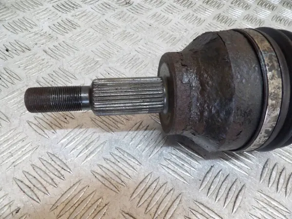 Jeep DFF84 Fram Vänster Halvaxel - Begagnad OEM image 4