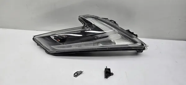 Farol de neblina direito Nissan Juke F15 26125BV81A image 3