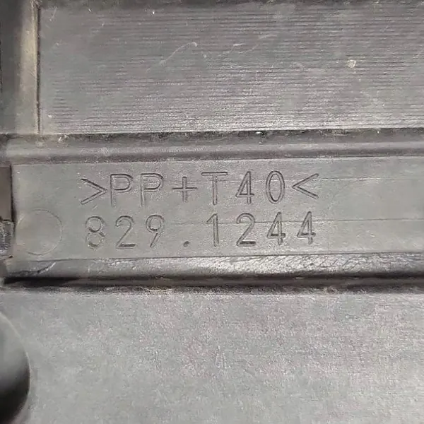 Volvo V60 OE 8240543 image 7