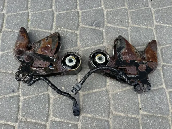 ZAMEK ZAPIĘCIE KABINY MERCEDES ATEGO III E6 OEM image 2