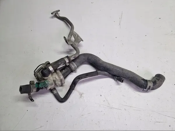 Suzuki Ignis Carcasa de Termostato Mangueras de Agua 55182499 image 2