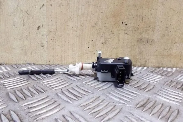 Bränsletanklucka aktuator VW TOUAREG 2.5L image 5