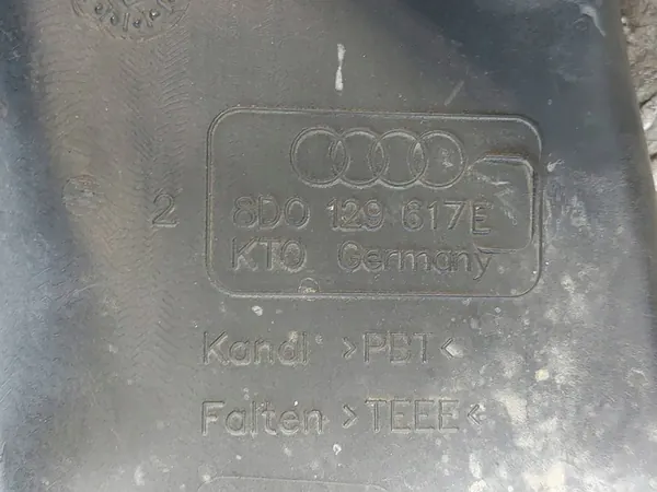 Ilmavirtausmittarin Kotelo Audi A6 C5 2.5 TDI image 2