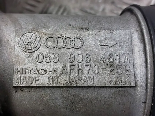 Ilmavirtausmittarin Kotelo Audi A6 C5 2.5 TDI image 6