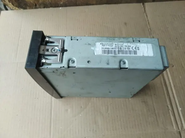 Changer de CD OEM 7607769650 pour Peugeot 307 CC image 3