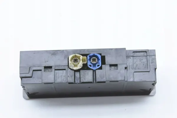 Lecteur USB/SD OEM A2138200400 pour Mercedes Classe E W213 image 3
