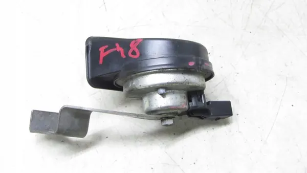 BMW X1 F48 Toeter Signaal 7410917 OEM 097/053 image 2