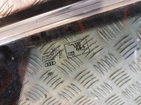 Gebruikt rechter achterruit Audi Q7 (4M) OEM 4M0845298C image 5