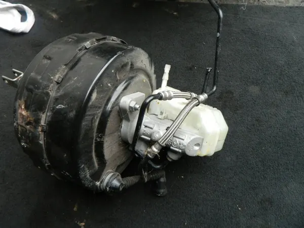 BMW OE Bromsservopump 6778818 image 2