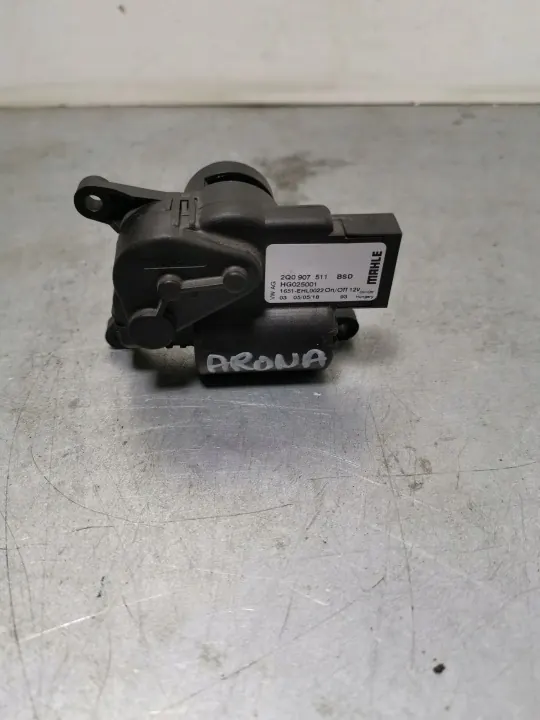 SEAT Arona ventilatieklep OEM FBZ14261 - Gebruikt image 2