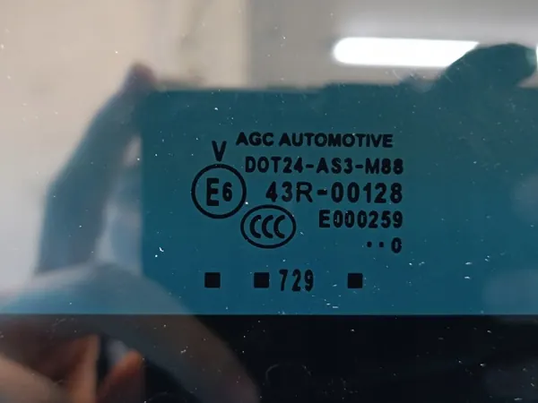Skoda Panoramakattolasi OEM 3G9877056 Karoq image 6