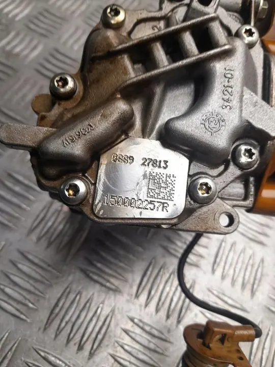 Dacia OE 150002257R oljepump image 4