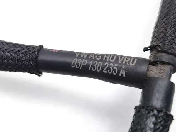 VW Polo Kraftstoffrücklaufleitung 1.2 TDI Diesel 2012 OEM 03P130235A image 7