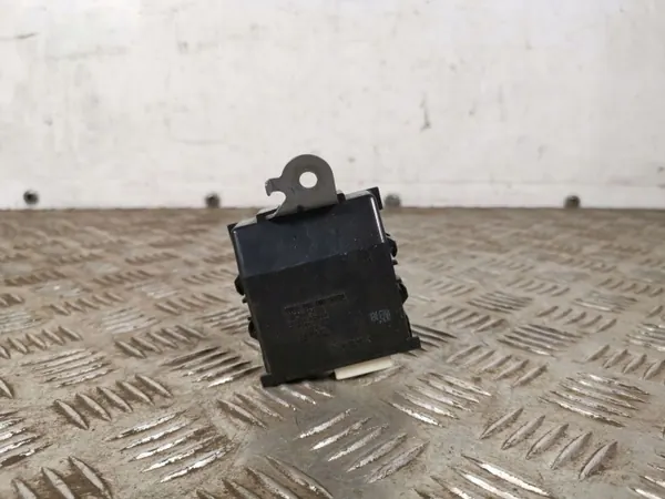 Toyota OE FBZ11388 styrkontrollenhet begagnad image 2