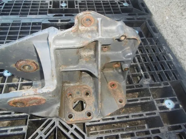 Jousen Kiinnike Etu Vasen OEM 5010574077 image 8