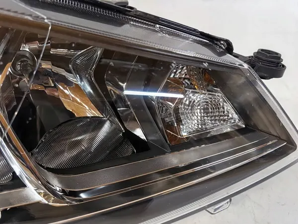 SEAT IBIZA ARONA 6F - FAROL DIREITO COMPLETO image 2