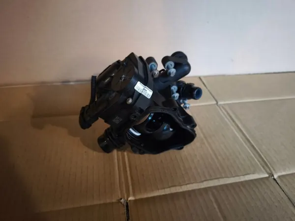 OEM 7644811 Thermostat for BMW 1 Series F20 F21 image 5