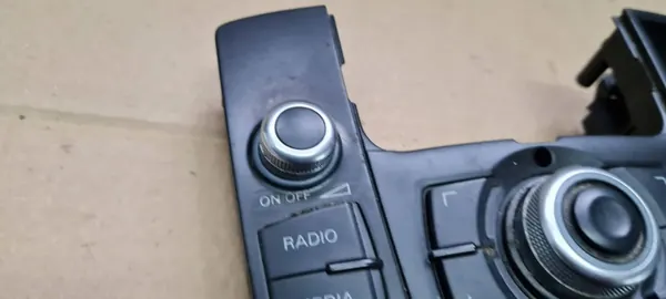 Audi A6 C6 MMI-radion ohjauspaneeli OEM 4F2919611M image 6