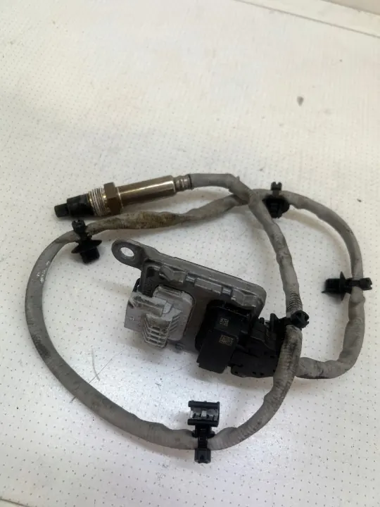 Sensor NOx OEM 227902608R para Renault Clio 5 1.5 DCI image 3